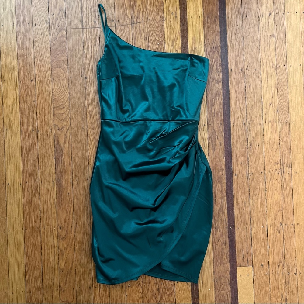 NWT Windsor hunter green cocktail dress one shoulder holiday party M medium mini